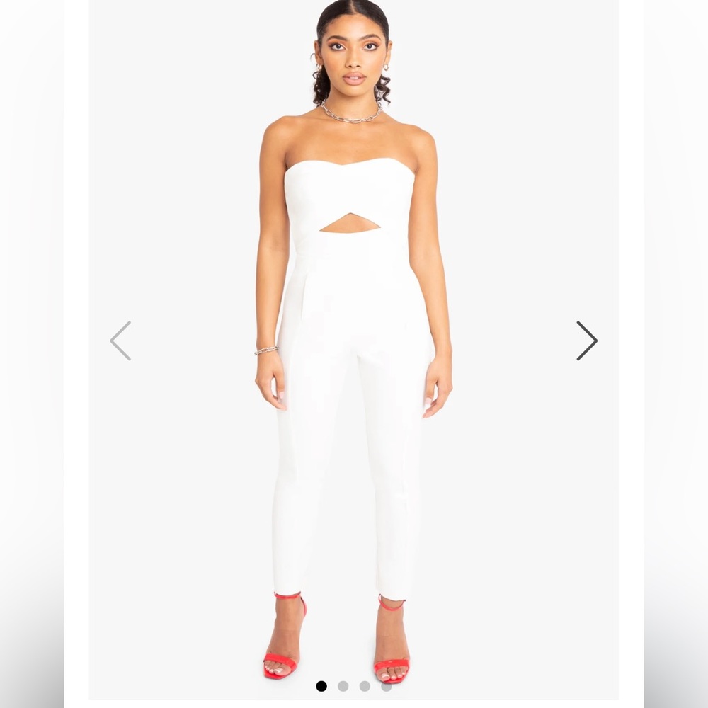 NWOT - Black Halo Jada Jumpsuit- Size 2 - color: porcelain : white